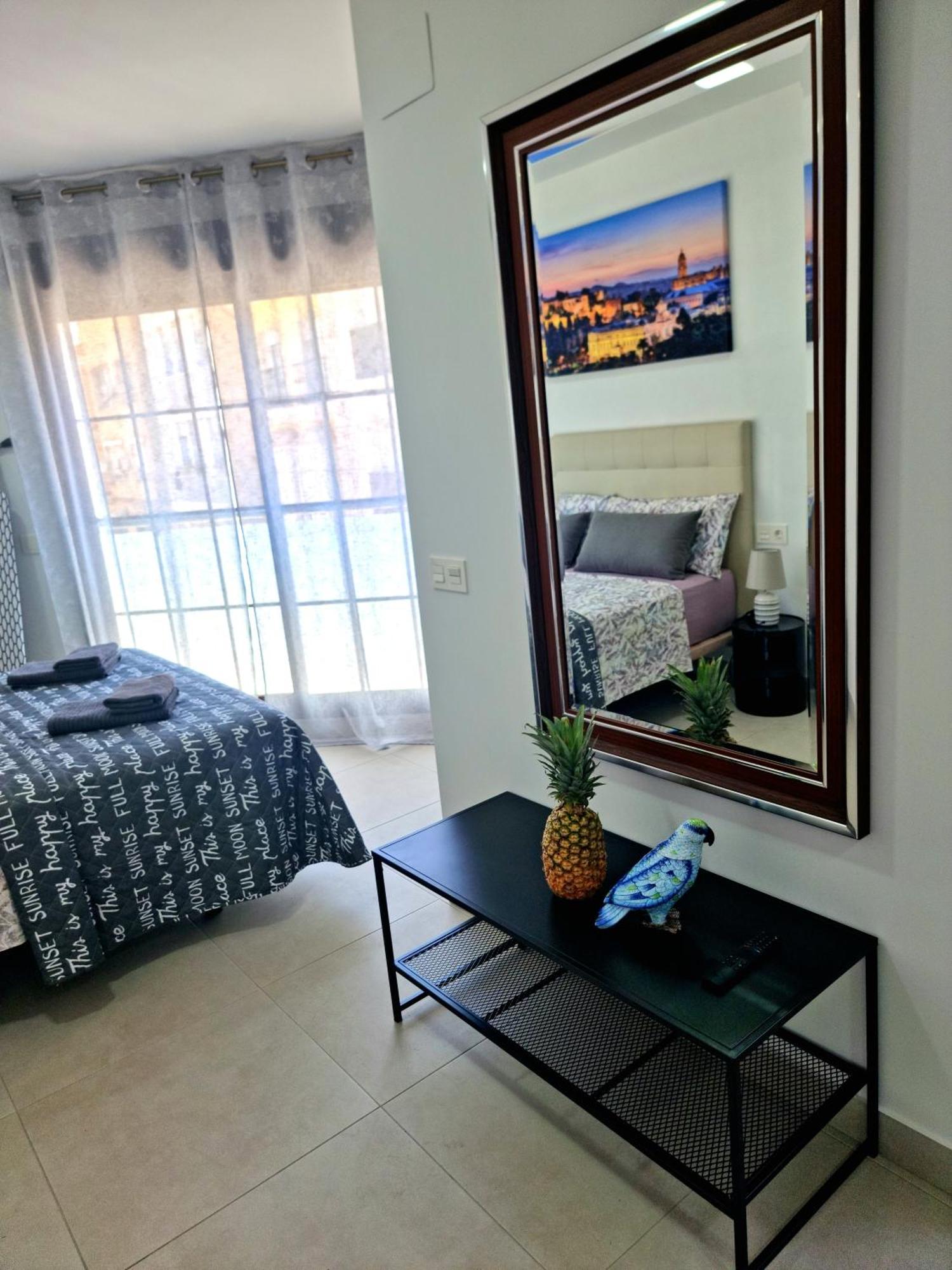Apartamentos Zanca City Center Free Luggage Storage 马拉加 外观 照片